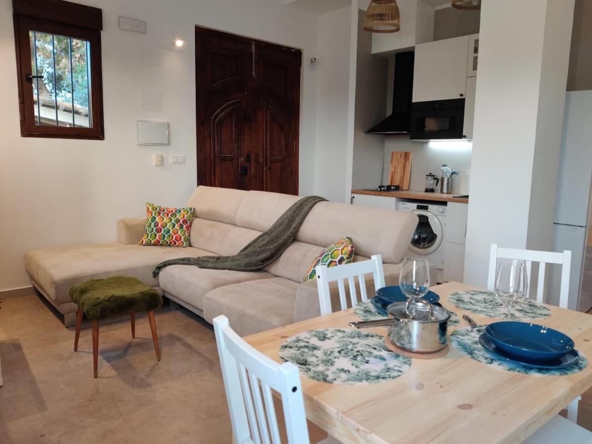 Relaxing House With View Beautiful Of Science Apartment